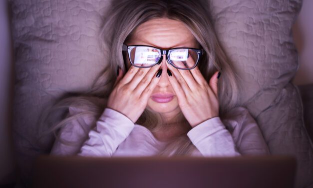 100+ Eye Strain Statistics & Facts Updated 2022