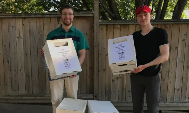 Edmonton brothers donate prescription glasses to opticians in Ukraine