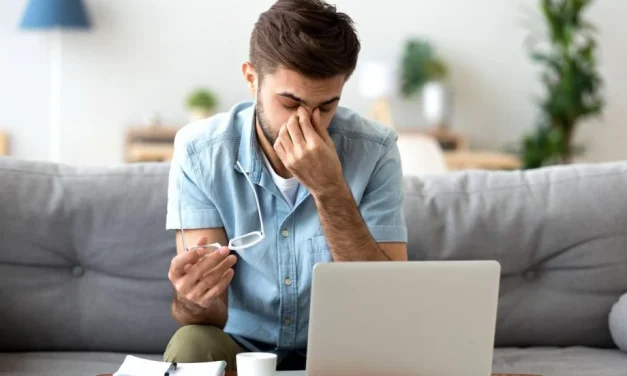 Eye Strain: 6 Tips To Rest Your Eyes