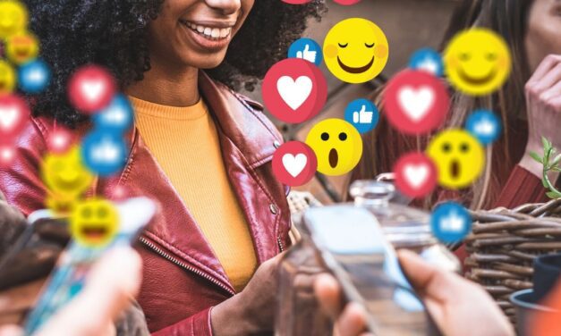 Use Real Photos And Videos On Your Social Media Platform