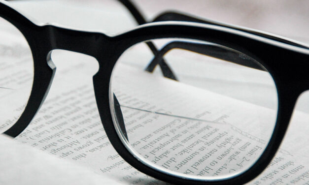 Fall rates in bifocal, trifocal, and progressive addition lens glasses wearers