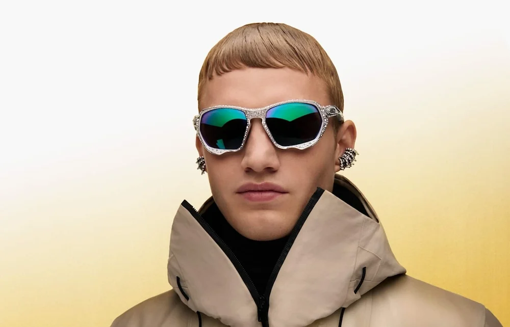 Oakley & Swarovski rock a dazzling sight on sunglasses dotted with 867 crystals