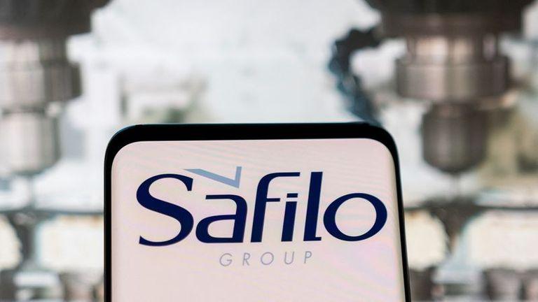 Safilo Group Increases Stake in Inspecs but Remains Below 30%