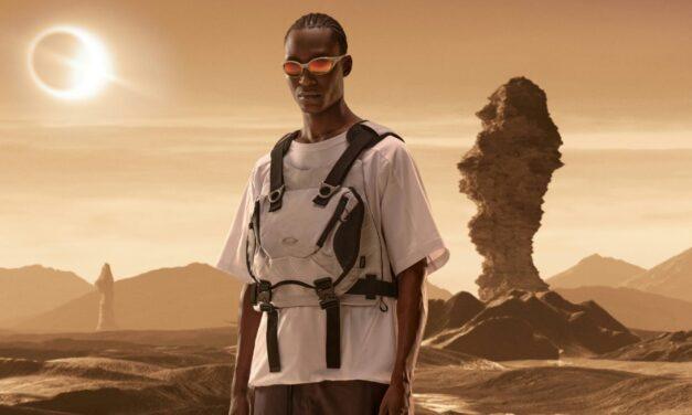 These ’90s Oakley Frames Are Making a Serious Comeback