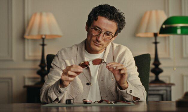 In homage to Swiss precision and Japanese artistry, Akoni Eyewear values the honor of design and luxury