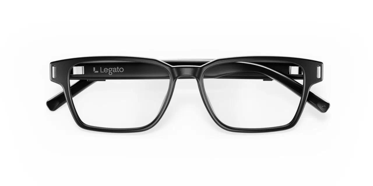 A STYLE JOURNEY AMONG THE BRAND’S ASSETS TO DISCOVER THE LATEST AND THE CLASSICS