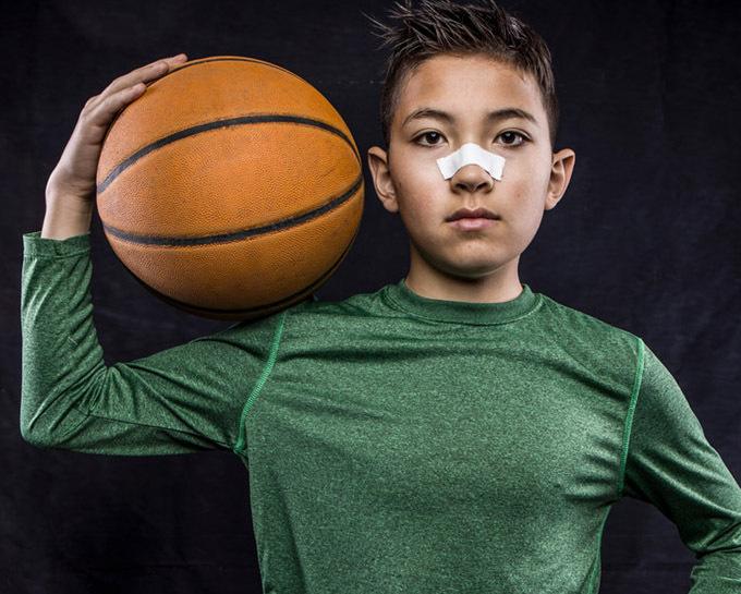 Canadian Ophthalmological Society reminds athletes the importance of protective eyewear this Sports Eye Safety Month
